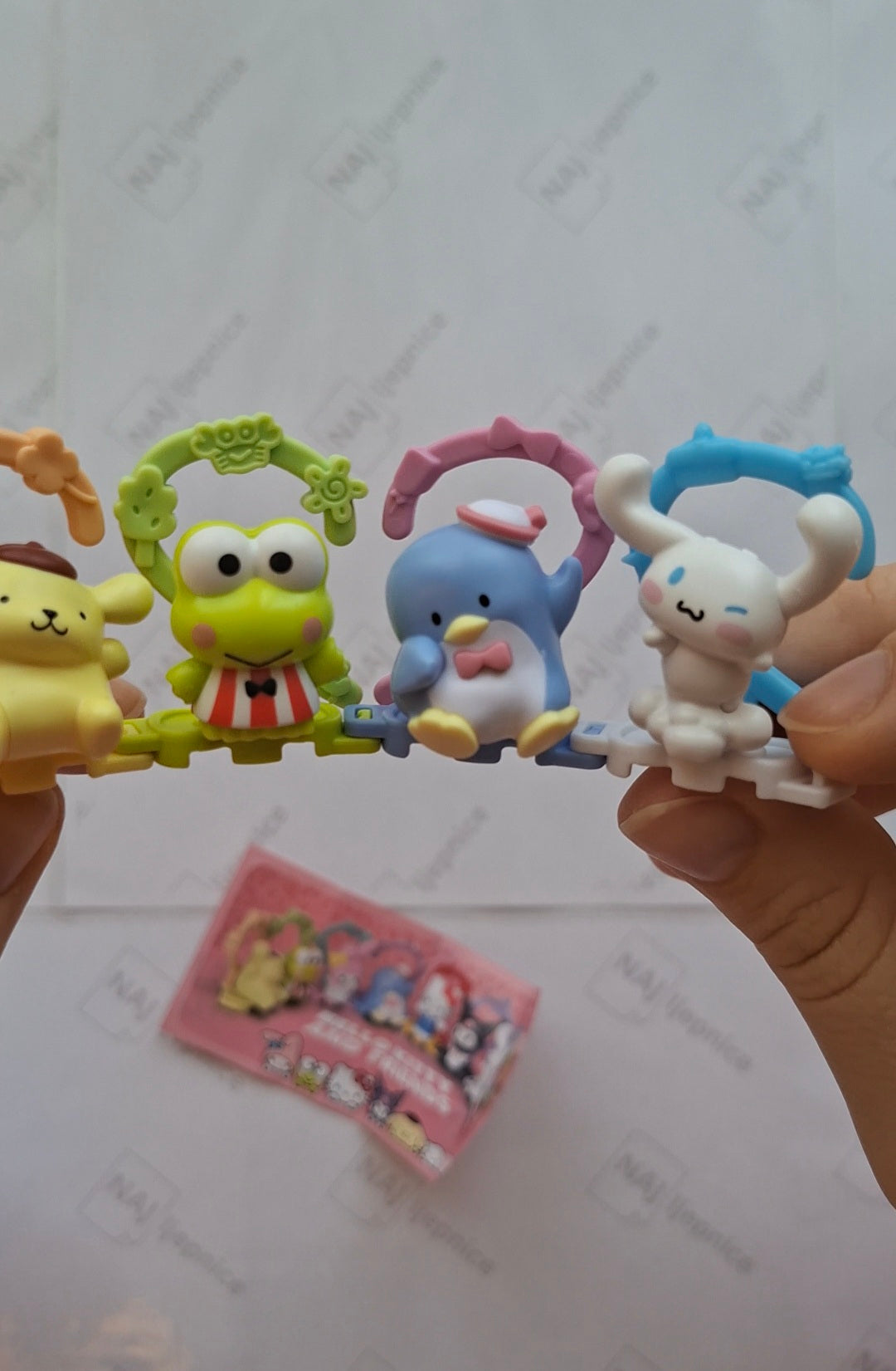 Hello Kitty and Friends Kinder Joy kolekcionarske figurice spojene