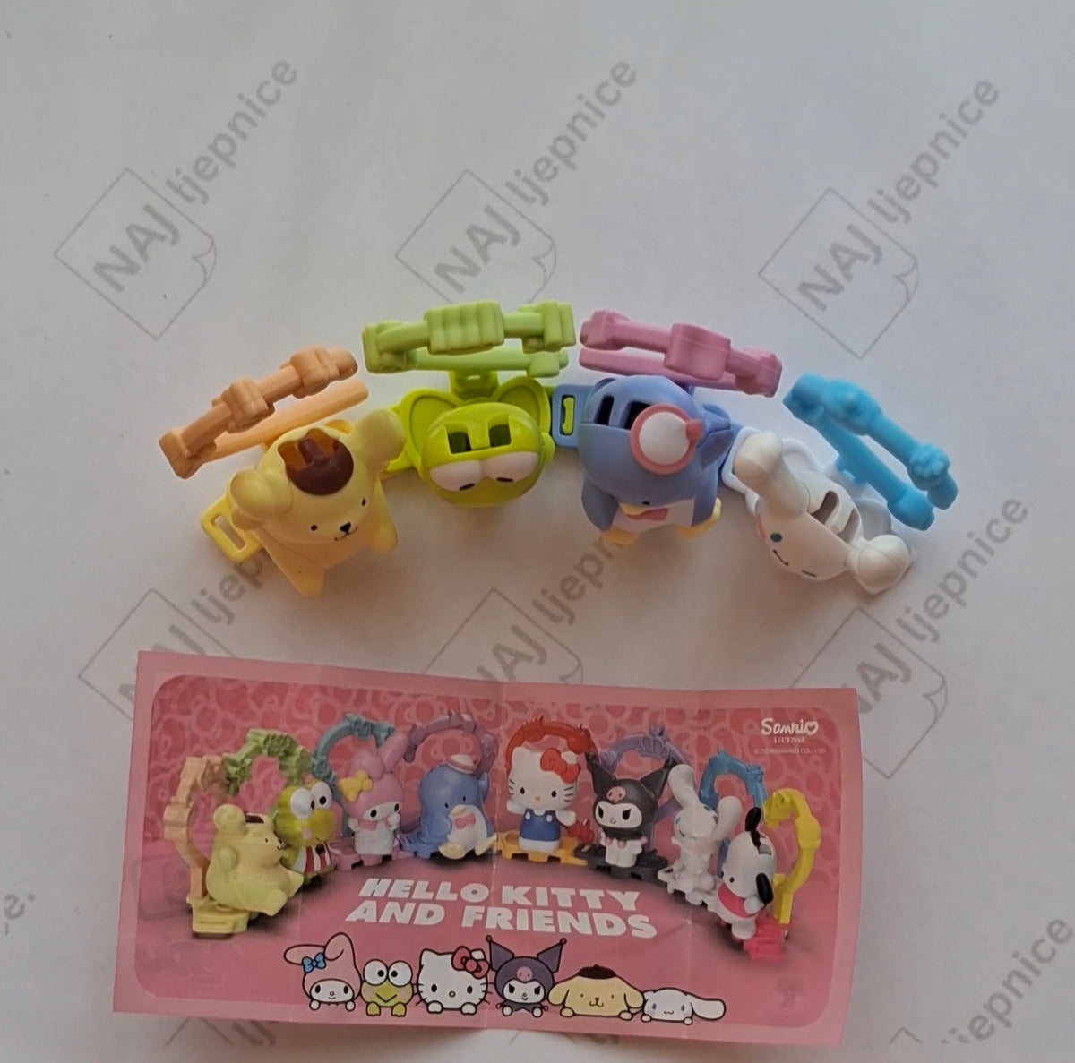 Hello Kitty and Friends Kinder Joy kolekcionarska figurice